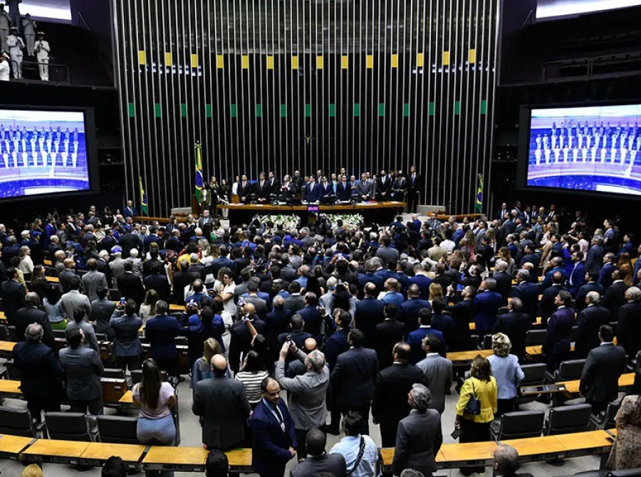 Senado aprova Plano Nacional de Educação, que vai à sanção presidencial