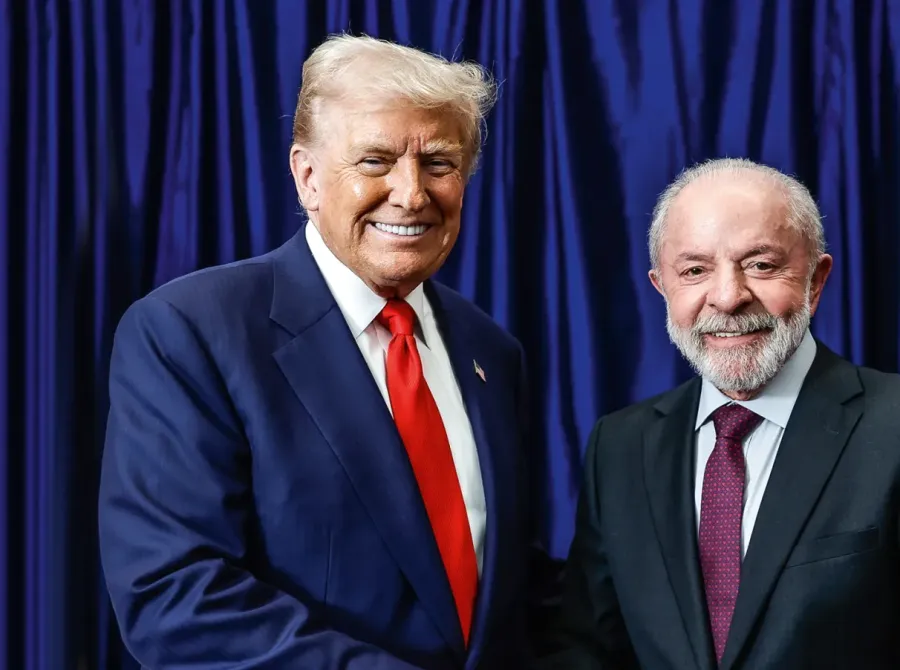 'Trump está jogando um jogo muito errado', diz Lula a jornal