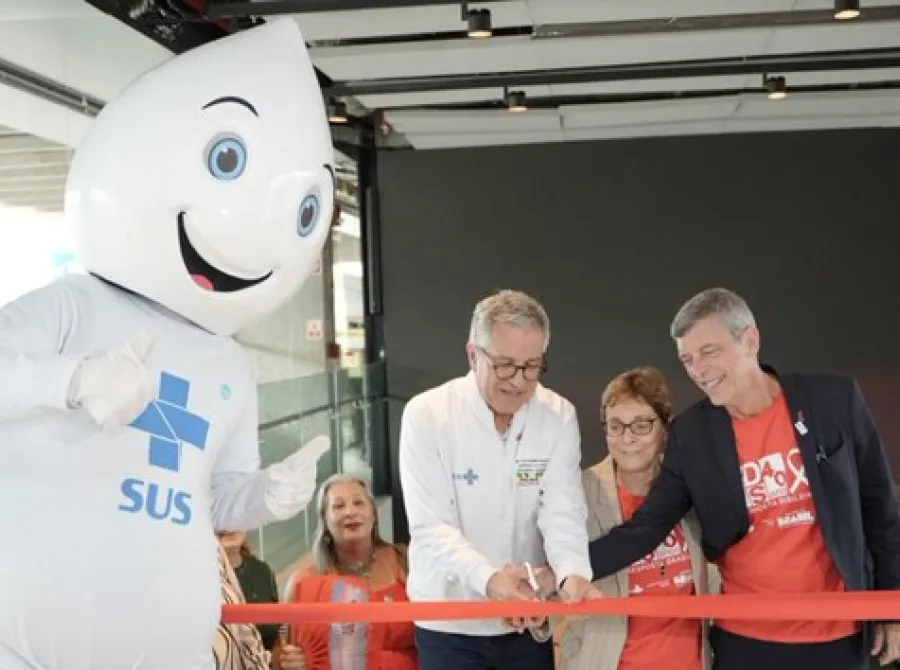 Brasil elimina transmissão vertical do HIV pelo SUS