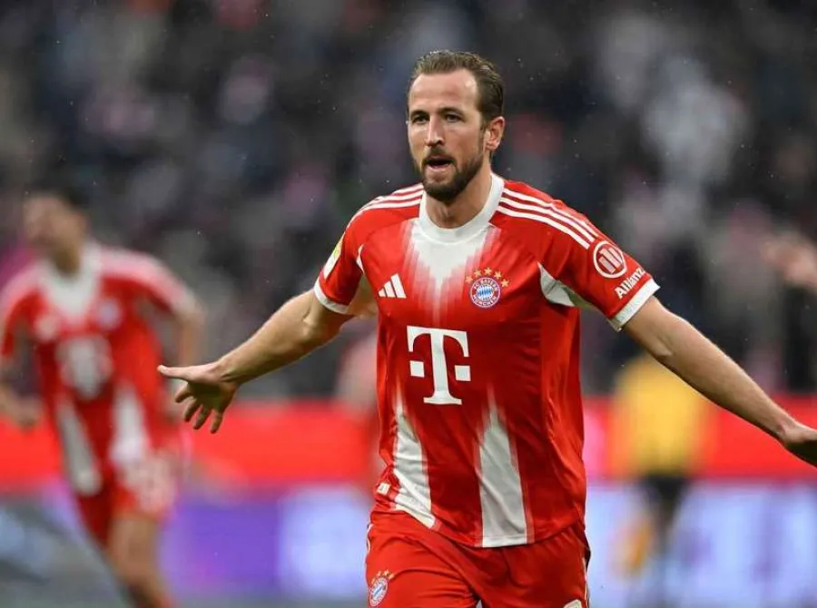 Bayern de Munique leva susto no segundo tempo, mas vence Frankfurt com dois de Kane