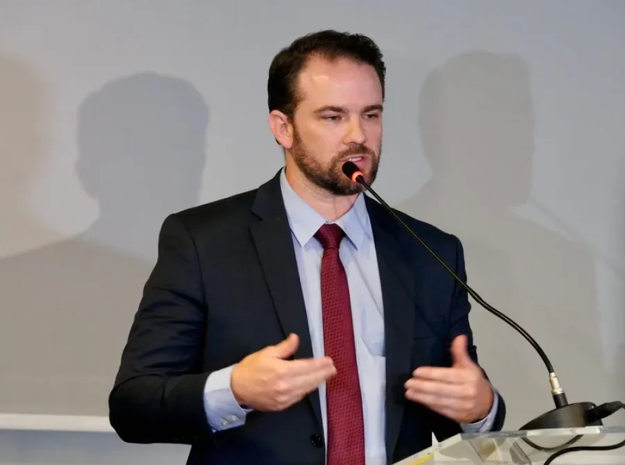 Durigan diz que Master é o 'maior escândalo do nosso sistema financeiro'