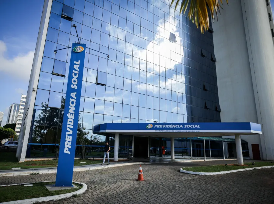 Ressarcimos mais de 4,5 milhões de beneficiários fraudados do INSS, diz ministro da Previdência