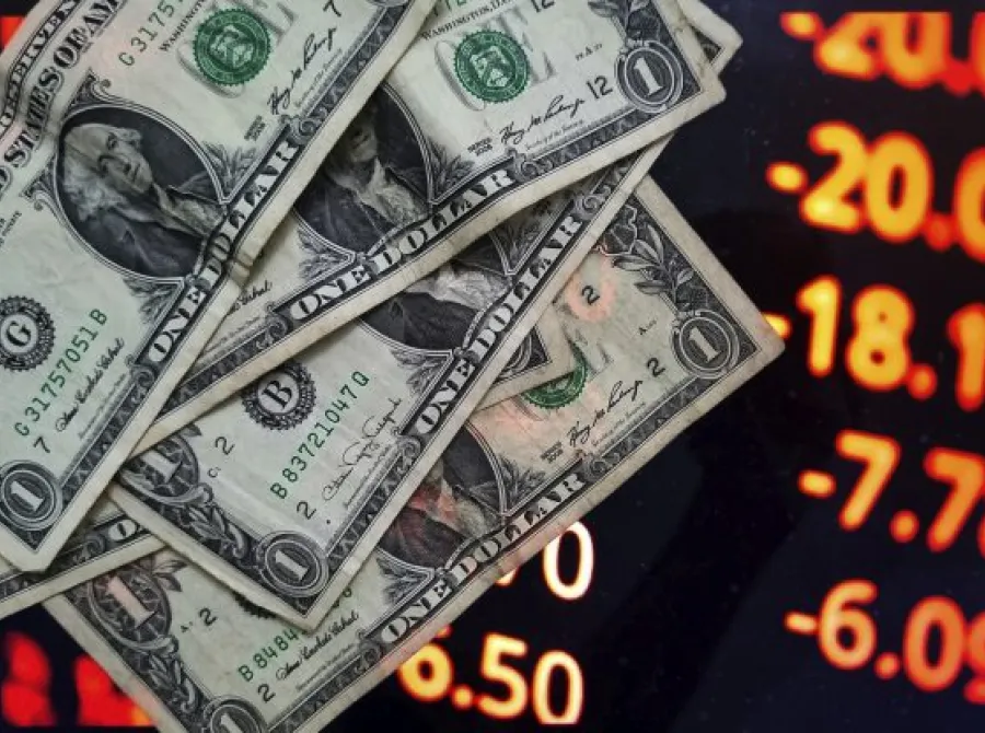 Dólar cai ante real com acordo EUA-Irã, mas recuo de petróleo e alerta de Israel limitam
