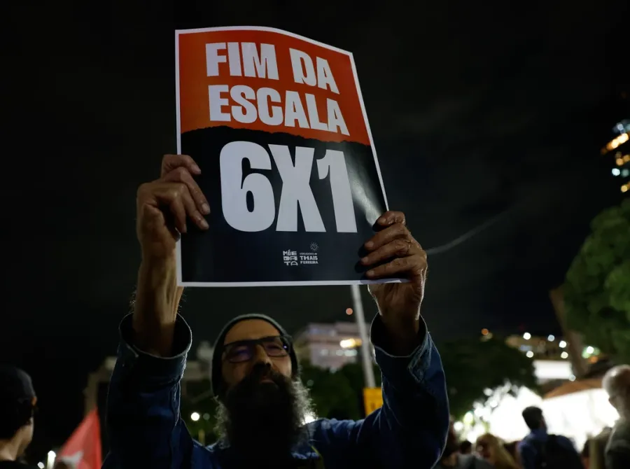 PEC do fim da escala 6x1 segue parada no Senado e gera críticas à condução de Alcolumbre