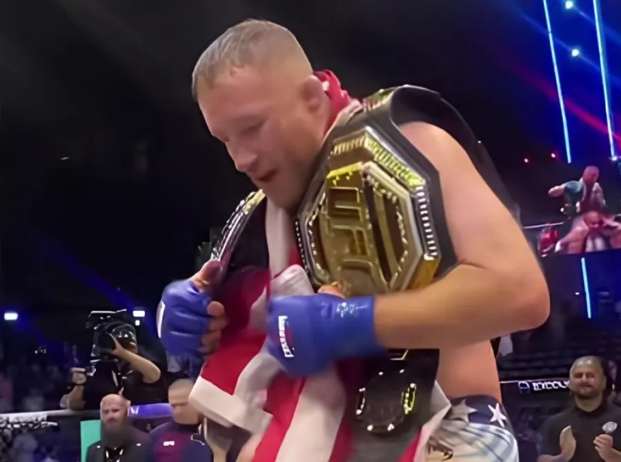 UFC: 7 nocautes em 7 lutas; UFC na Casa Branca entra para a história