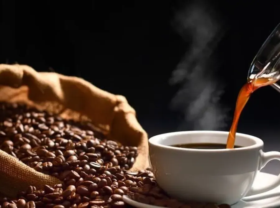 Saca de café bate R$ 1.800, mas consumidor começa a sentir alívio nos preços