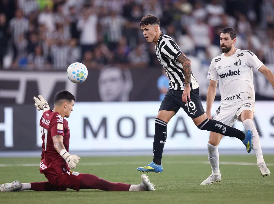Marçal compara triunfo do Botafogo sobre Santos com semi da Copa: 'Como Inglaterra e Argentina'