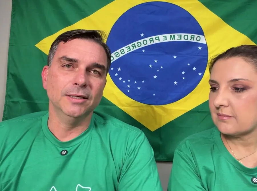 Flávio Bolsonaro propõe IA para ajudar mulheres vítimas de violência doméstica