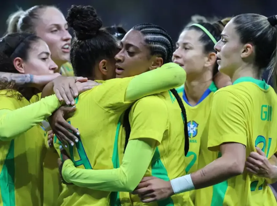 Copa feminina de 2027 no Brasil: tudo que você precisa saber sobre 'novo round' CazéTV x Globo