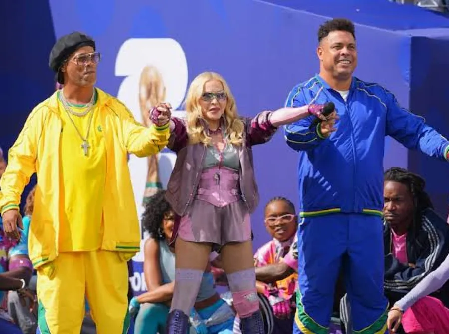 Equipes de Ronaldo e de Ronaldinho detalham os bastidores do show da Copa; saiba tudo
