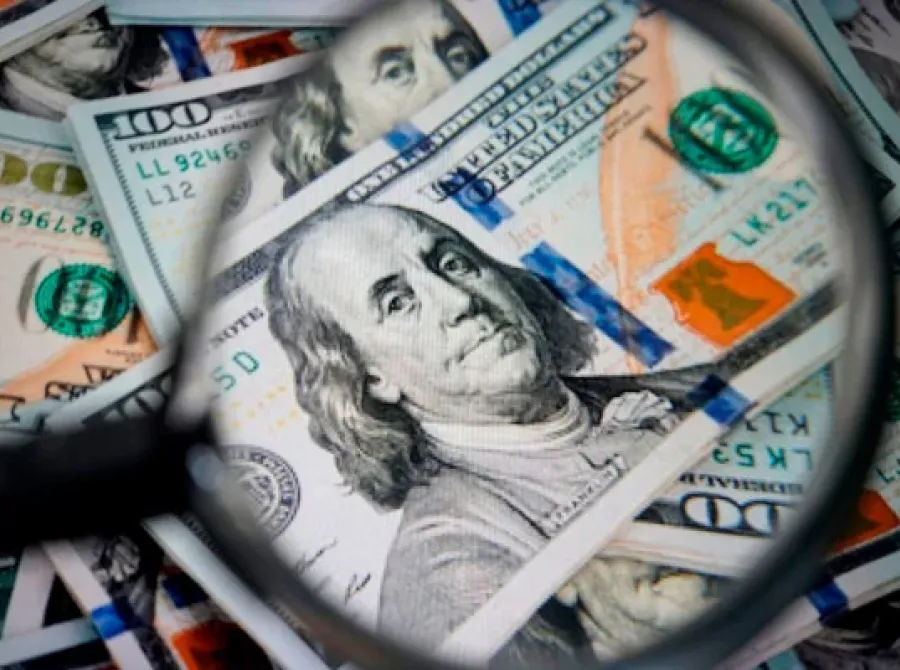 Dólar cai ante o real em linha com exterior após payroll dos EUA abaixo do previsto