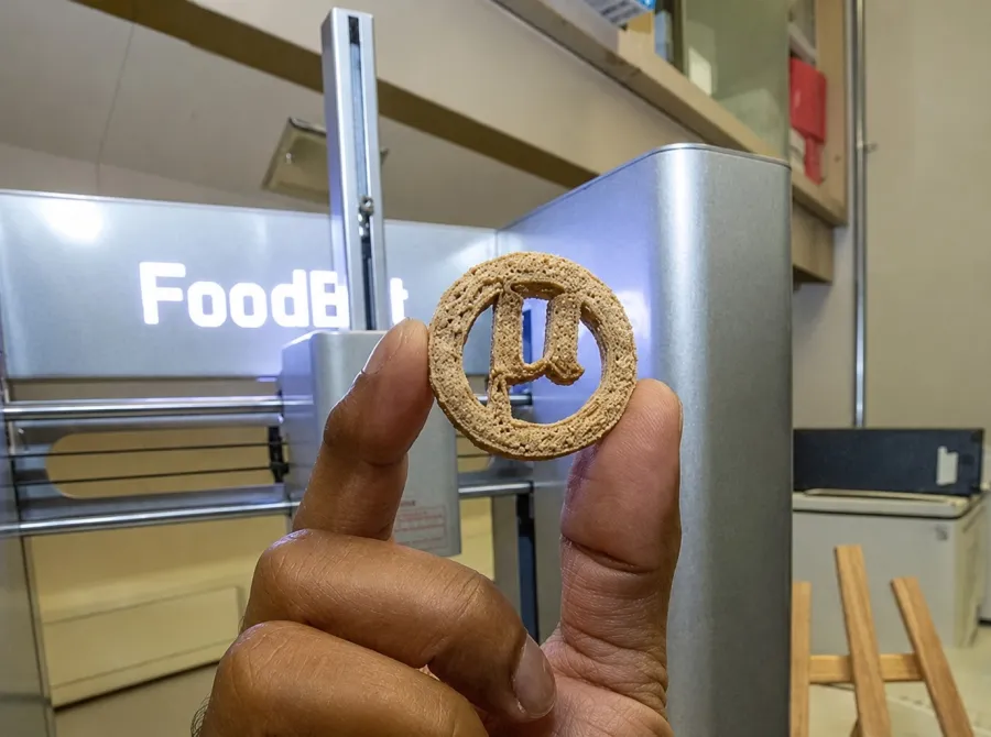 Cientistas transformam resíduos plásticos em ingredientes para biscoitos impressos em 3D