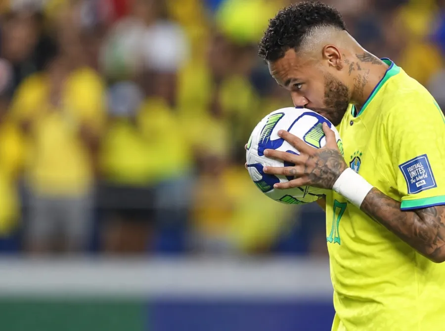 Neymar inicia recuperação de lesão que pode deixá-lo até dois meses fora