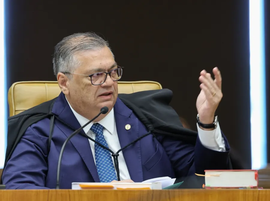 STF suspende julgamento sobre Moraes após pedido de vista de Dino