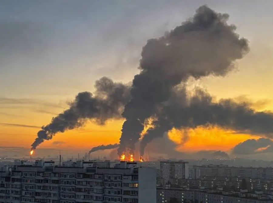 Ataque com drones interrompe produção de importante refinaria de Moscou