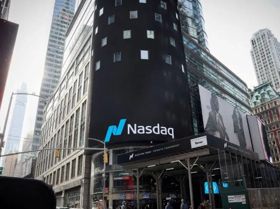 Nasdaq bate recorde impulsionada por empresas de inteligência artificial