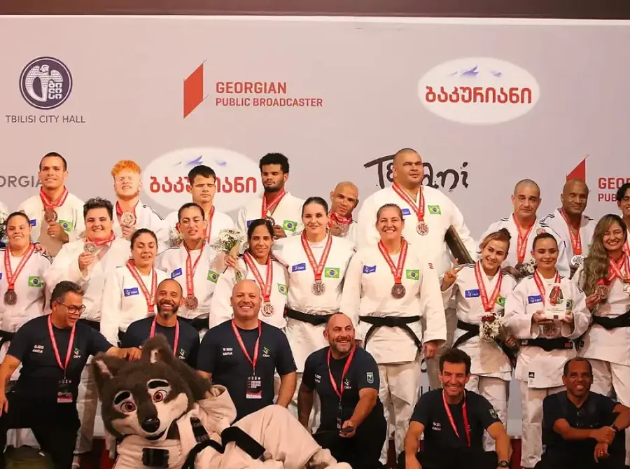 Brasil fecha domingo com bronzes no judô e no triatlo paralímpicos