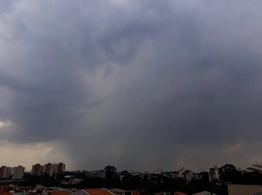 Feriado de Finados terá chuva forte no Sul, Sudeste e Centro-Oeste e calor de até 40 °C no Norte e Nordeste