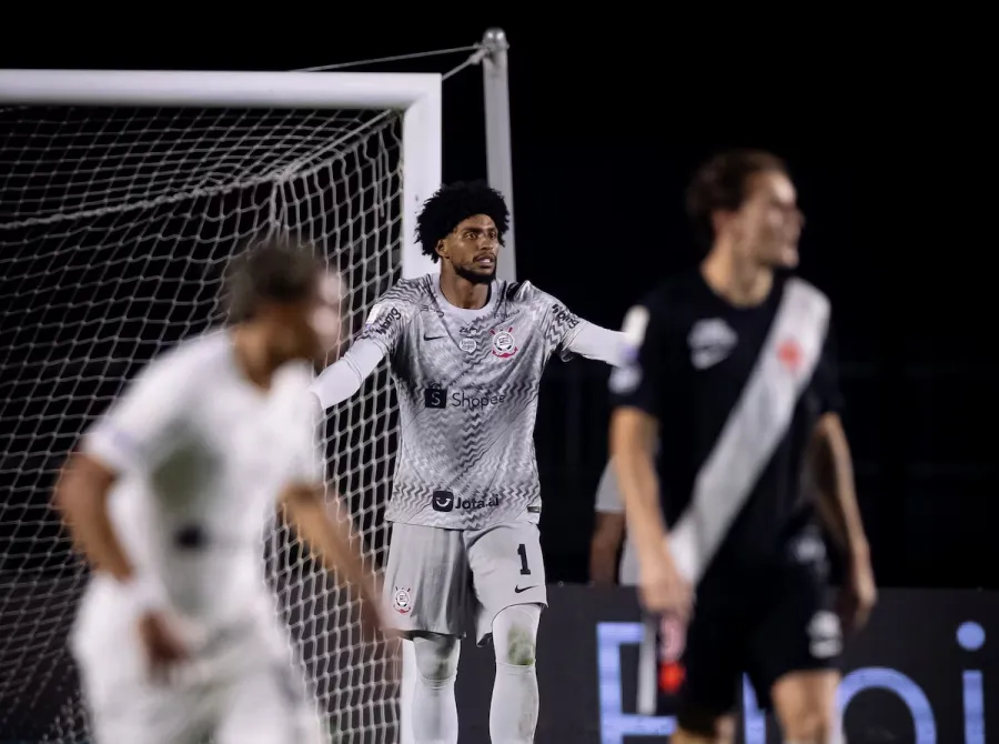 Corinthians vê risco de rebaixamento saltar para 66%; veja probabilidades