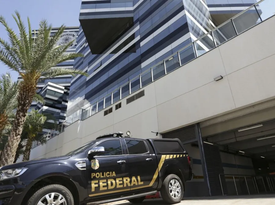 PF indicia Vorcaro e mais 14 por fraudes na tentativa de venda do Master ao BRB